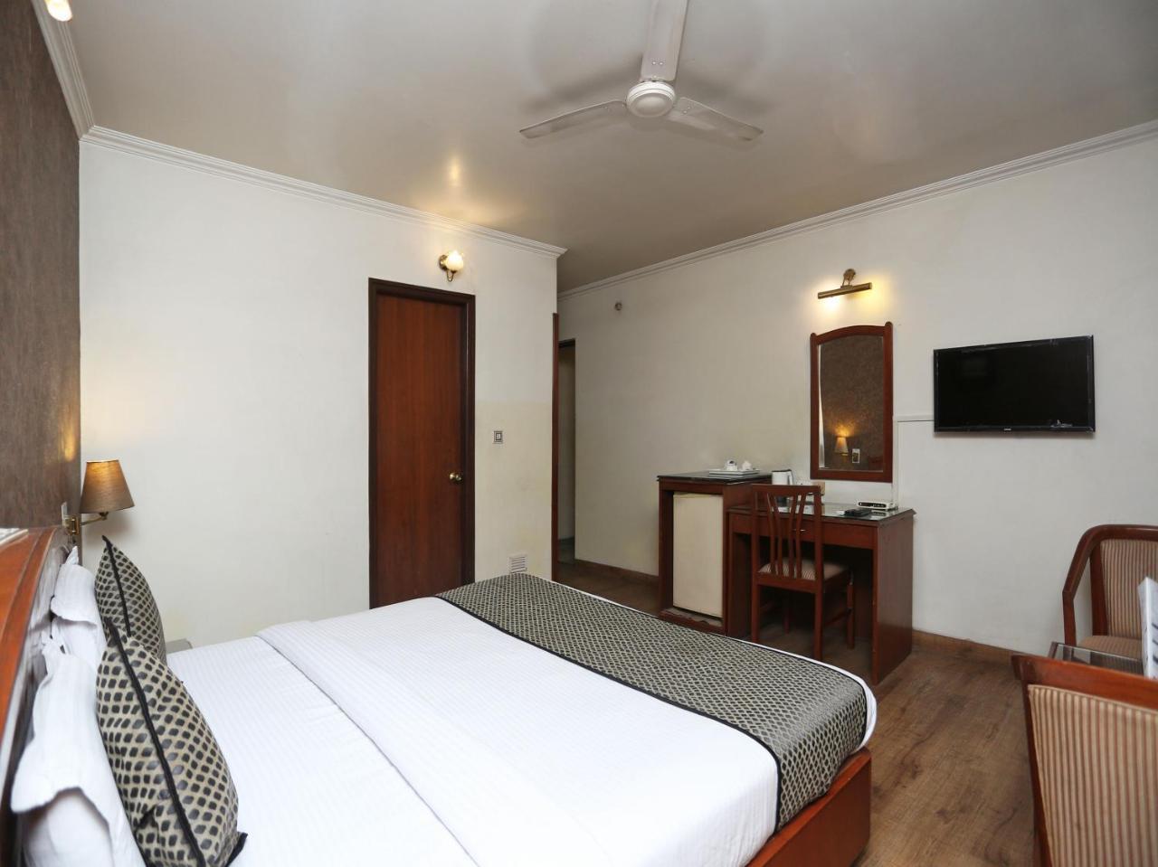 Oyo 3499 Tekarees Inn Lucknow Exterior photo