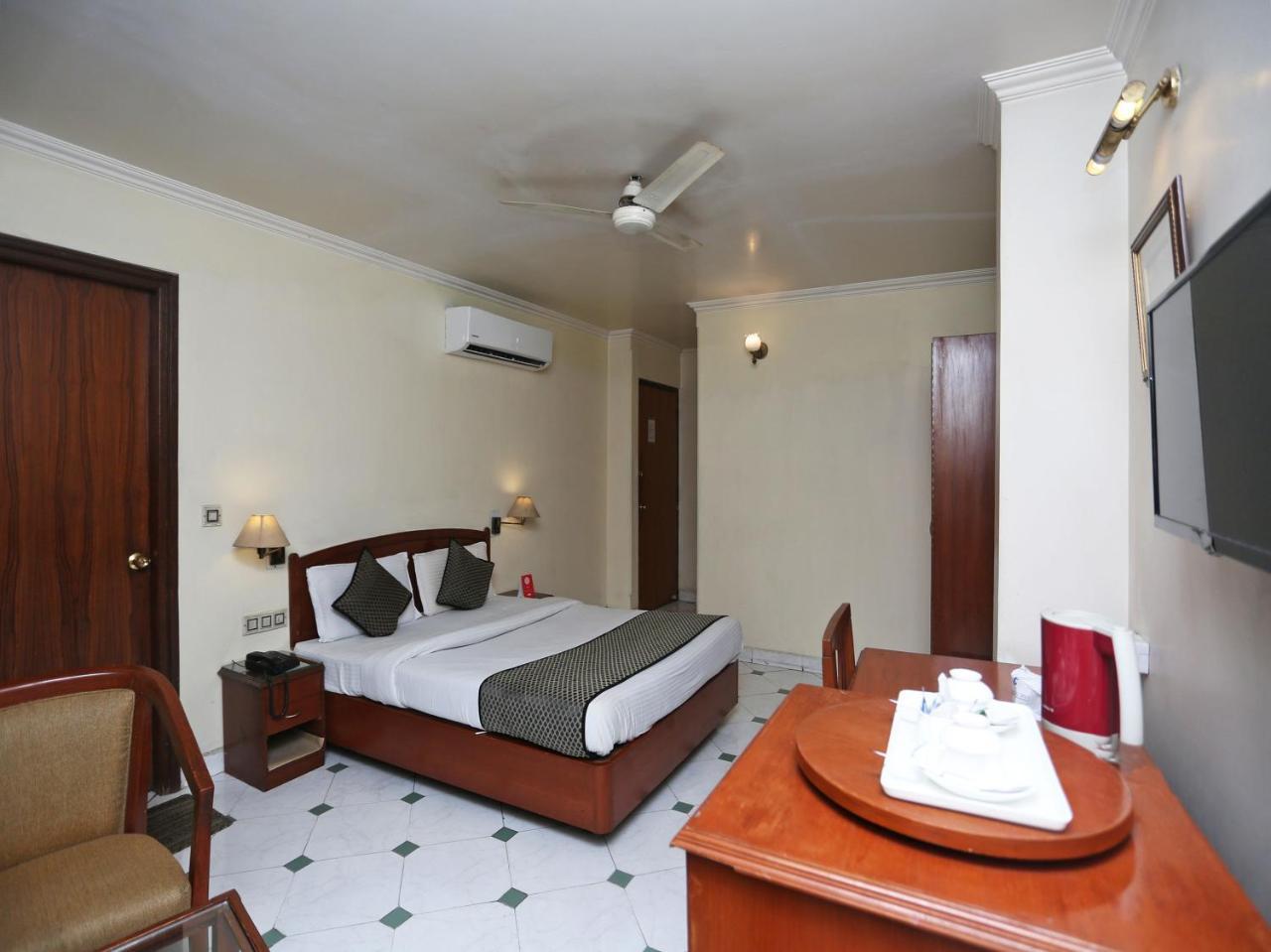 Oyo 3499 Tekarees Inn Lucknow Exterior photo